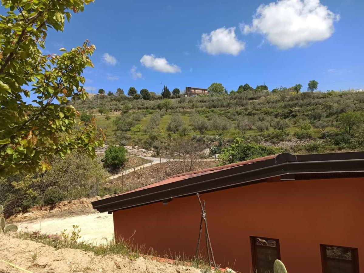 La Casa Dei Sogni Hotell Agira Eksteriør bilde