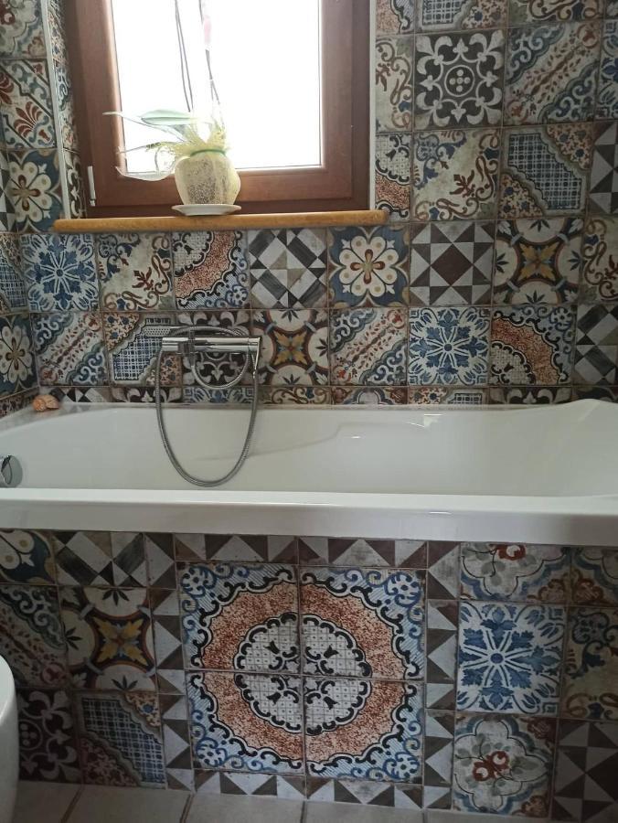 La Casa Dei Sogni Hotell Agira Eksteriør bilde